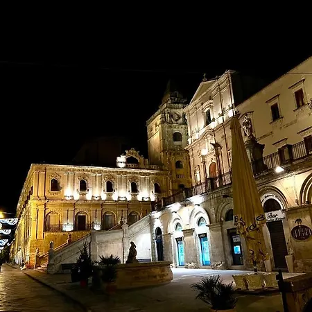 Apartment Terrace- Walk To Porta Reale And Cafes - La Casa Della Pietra - Near Wine Tasting Noto