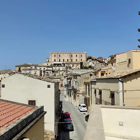 Apartment Terrace- Walk To Porta Reale And Cafes - La Casa Della Pietra - Near Wine Tasting