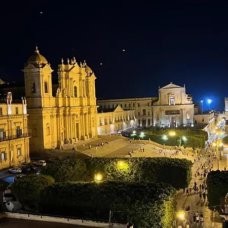 Terrace- Walk To Porta Reale And Cafes - La Casa Della Pietra - Near Wine Tasting Apartamento