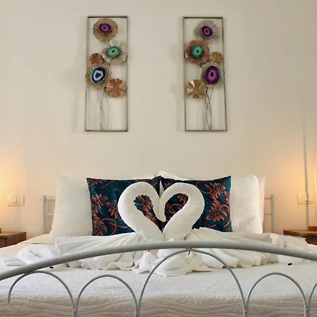 Apartamento Terrace- Walk To Porta Reale And Cafes - La Casa Della Pietra - Near Wine Tasting *