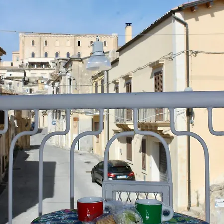 Apartment Terrace- Walk To Porta Reale And Cafes - La Casa Della Pietra - Near Wine Tasting