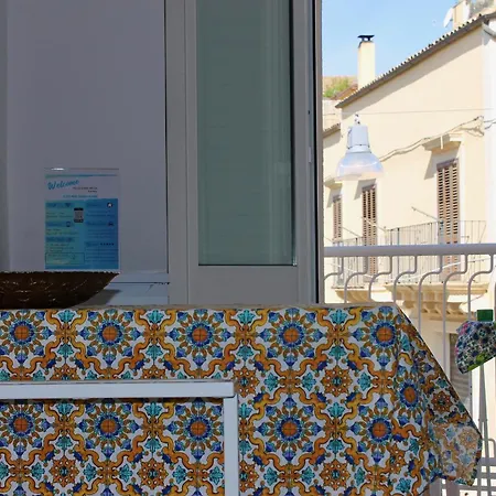 Terrace- Walk To Porta Reale And Cafes - La Casa Della Pietra - Near Wine Tasting *
