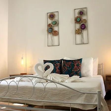 Terrace- Walk To Porta Reale And Cafes - La Casa Della Pietra - Near Wine Tasting Apartment *