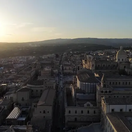 Terrace- Walk To Porta Reale And Cafes - La Casa Della Pietra - Near Wine Tasting
