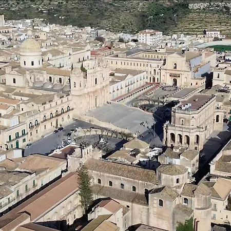 Terrace- Walk To Porta Reale And Cafes - La Casa Della Pietra - Near Wine Tasting *
