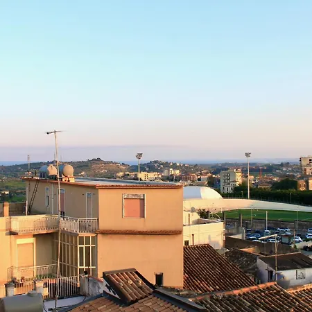 Terrace- Walk To Porta Reale And Cafes - La Casa Della Pietra - Near Wine Tasting Noto